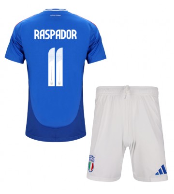 Italien Giacomo Raspadori #11 Replika Babytøj Hjemmebanesæt Børn EM 2024 Kortærmet (+ Korte bukser)